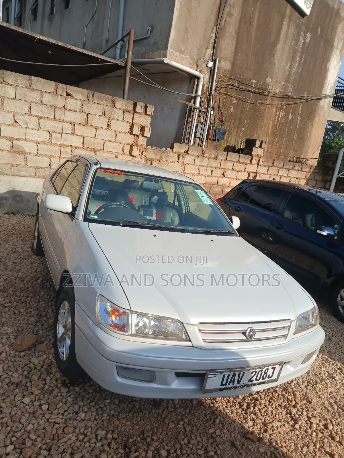 Toyota Premio 1.5 FWD 2015 Silver