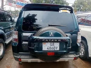 Mitsubishi Pajero 2007 Green