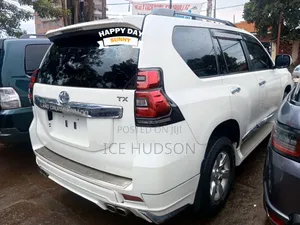 Toyota Land Cruiser Prado 2012 White