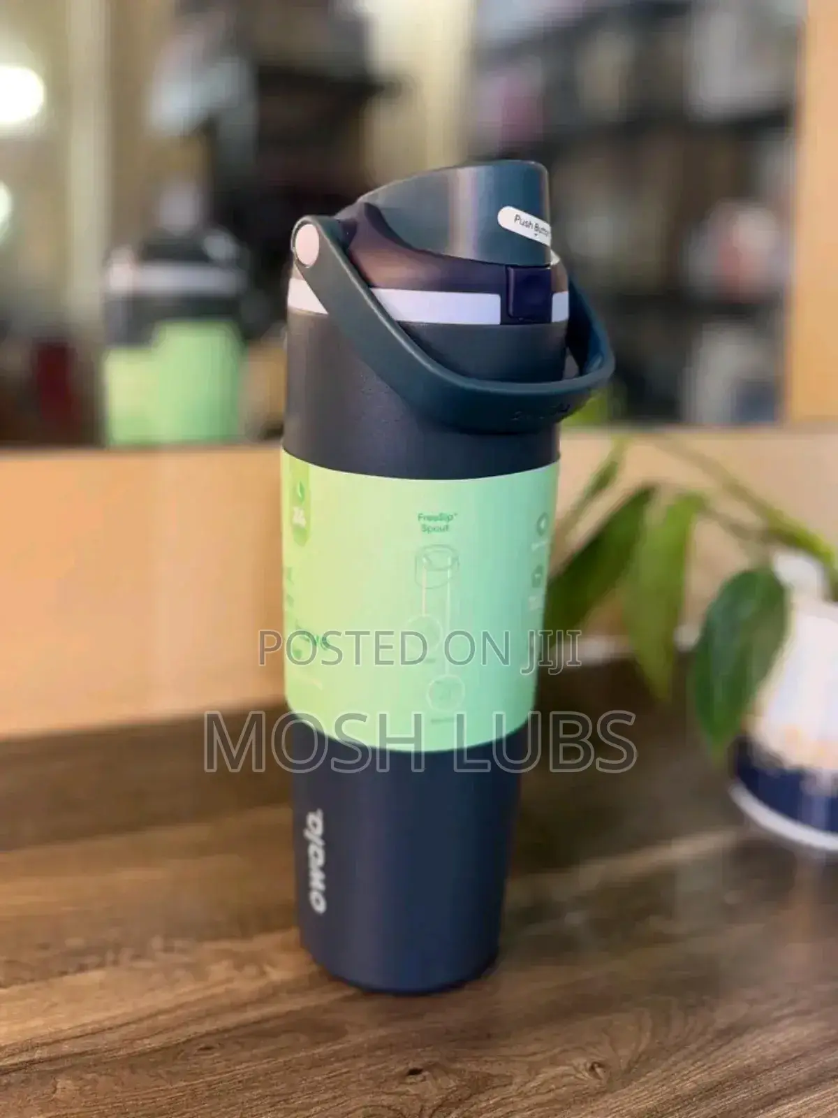 Awola Hydration Trumbler With a Straw