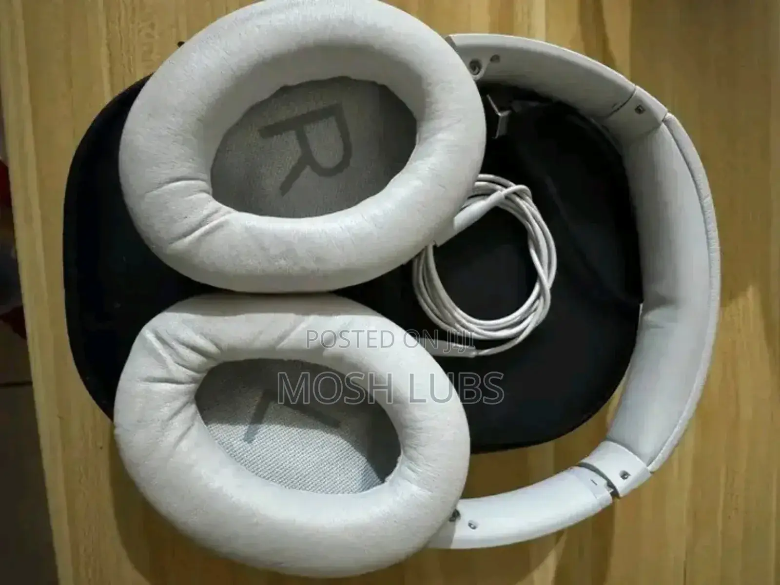 Bose Qc45 Boom Bass Sounds Headphones 