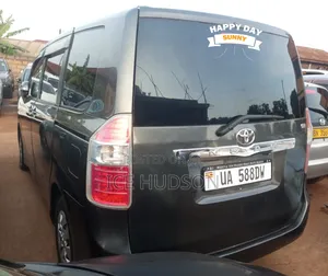 Toyota Noah 2010 Matt Black