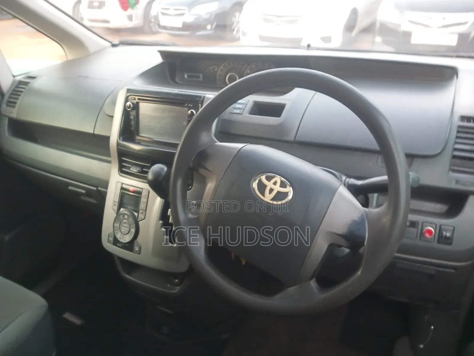 Toyota Noah 2010 Matt Black