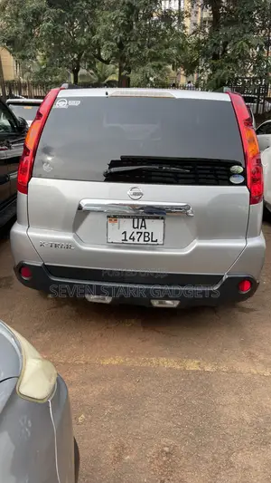 Nissan X-Trail 2010 Silver