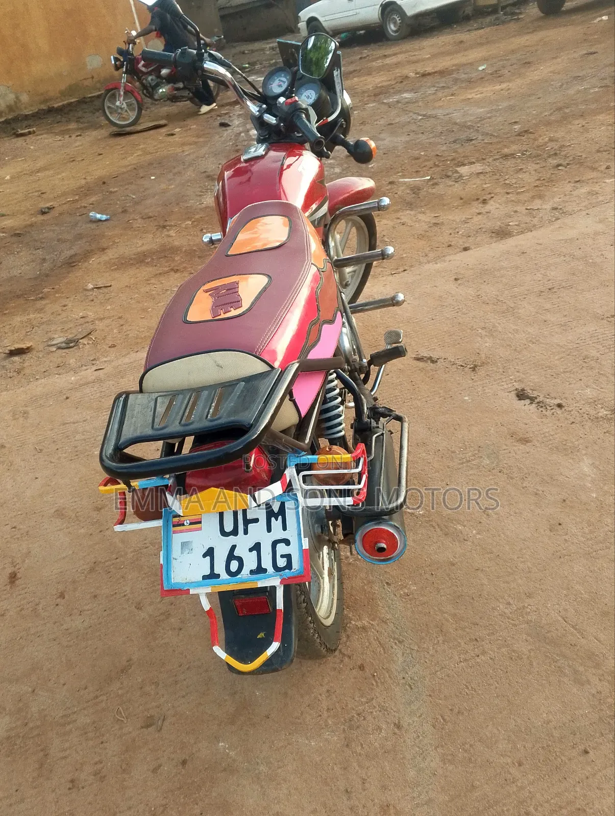 TVS HLX 125 2023 Red