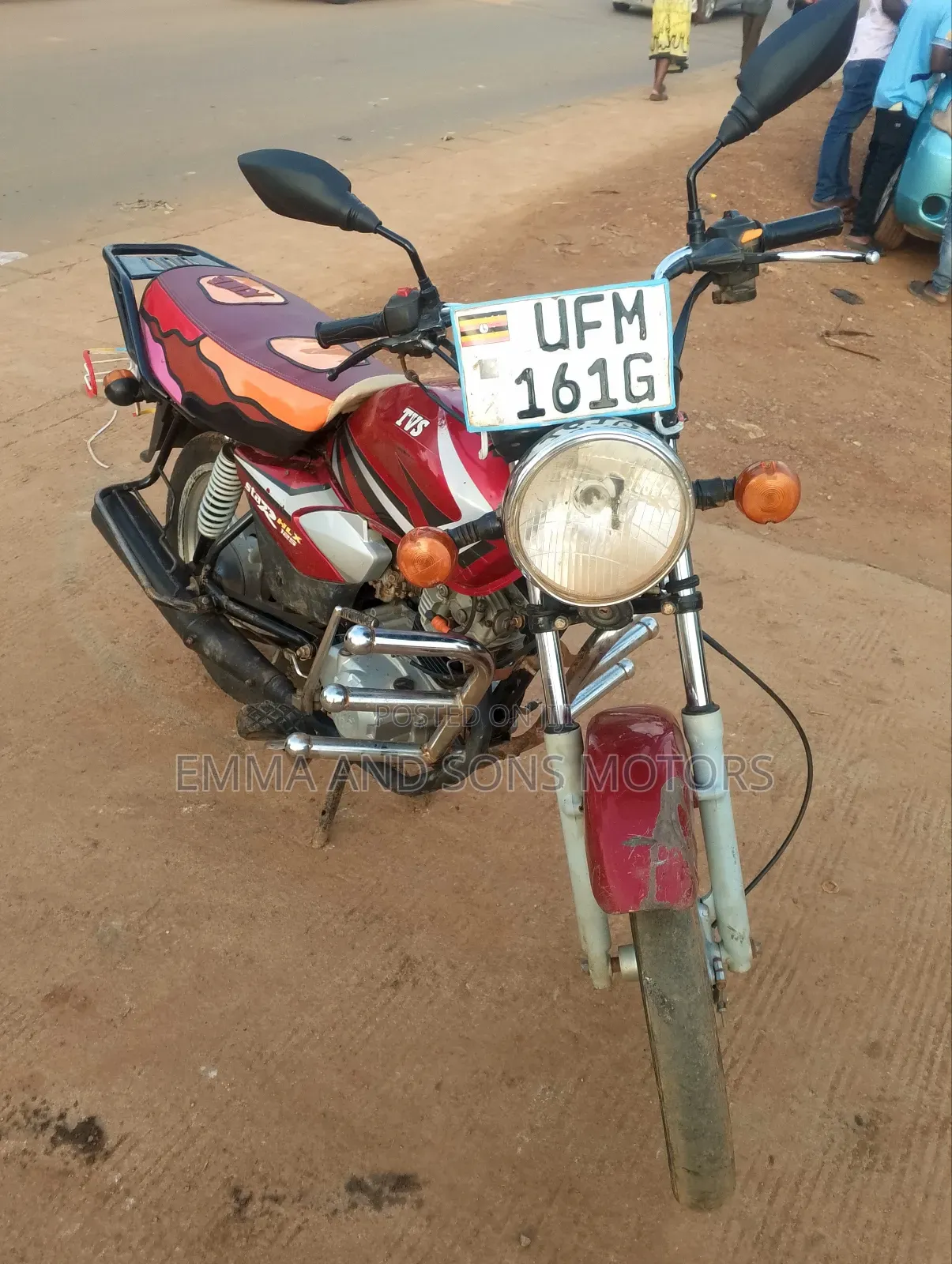 TVS HLX 125 2023 Red