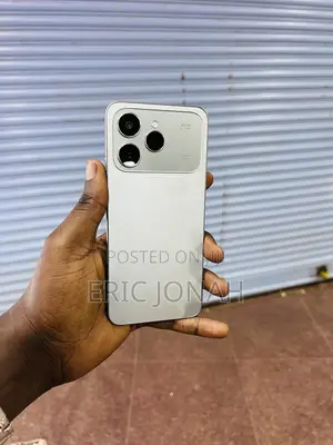 Tecno Spark 40 128 GB Silver