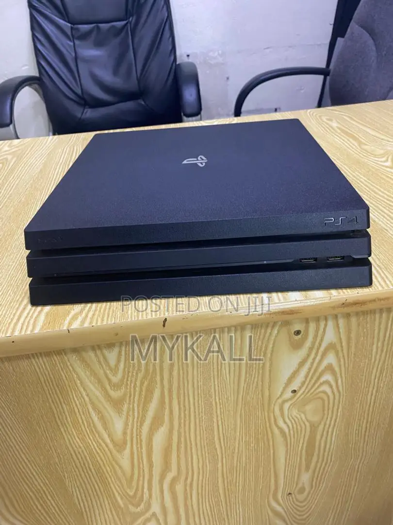 Playstation 4 Pro. Ps4 Pro 1tb, 20 Games, With 2 Controllers
