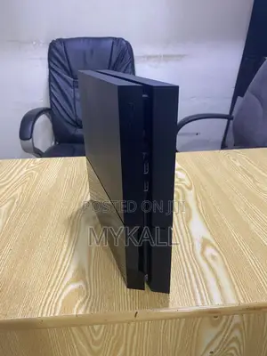 Ps4 Stchipped Ps4, Playstation 4 Standard. 10 Games, 2 Controllers