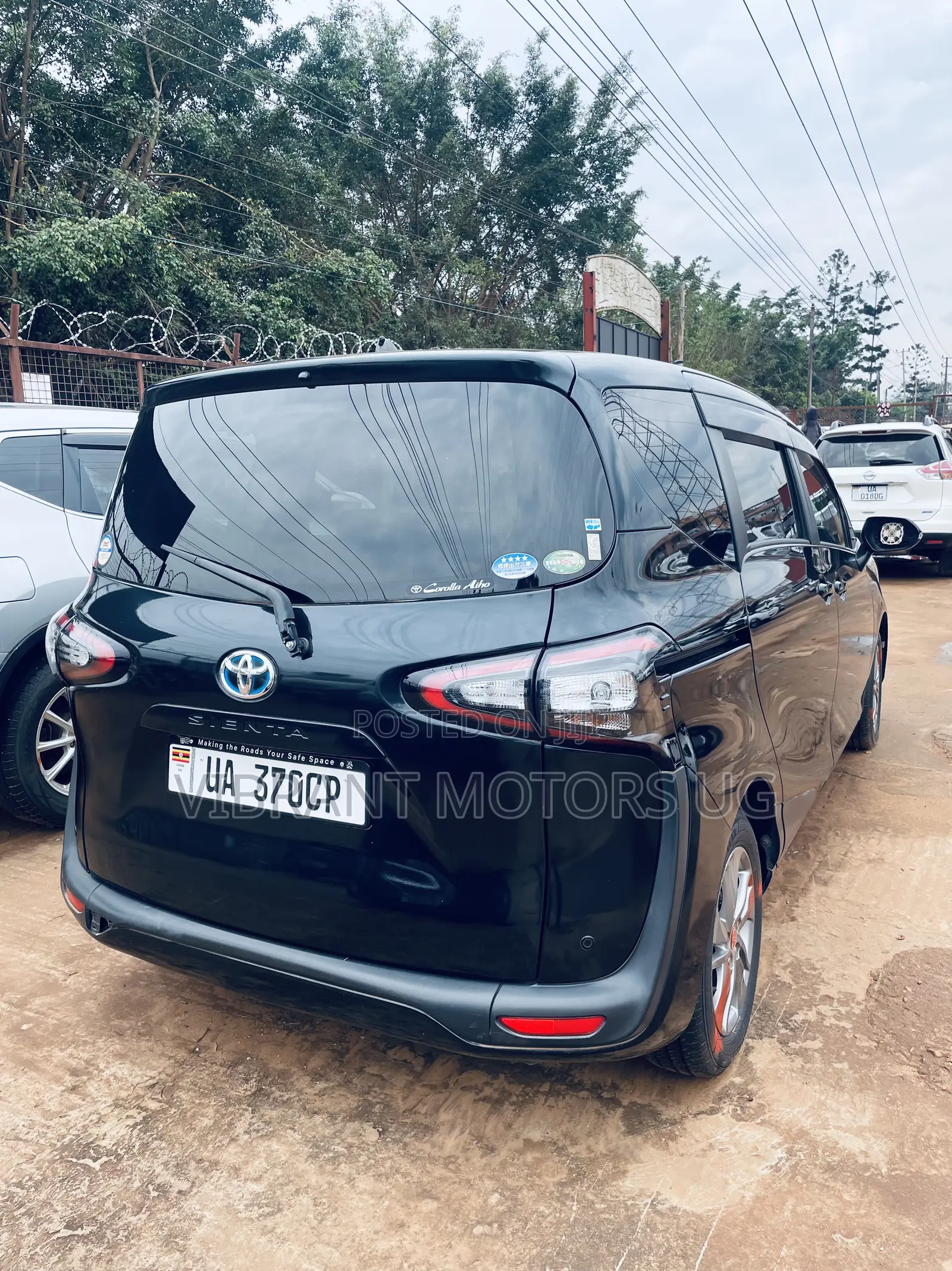 Toyota Sienta 2016 Black