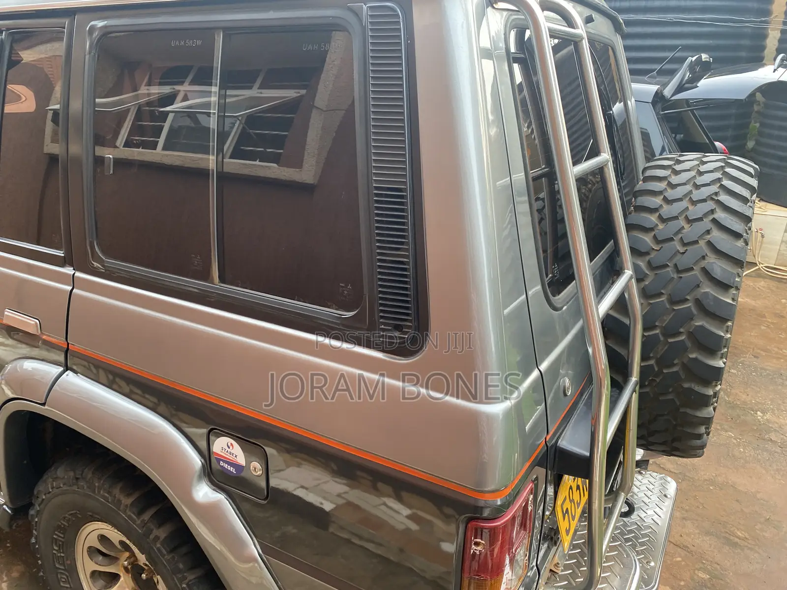 Mitsubishi Pajero 1990 Gray
