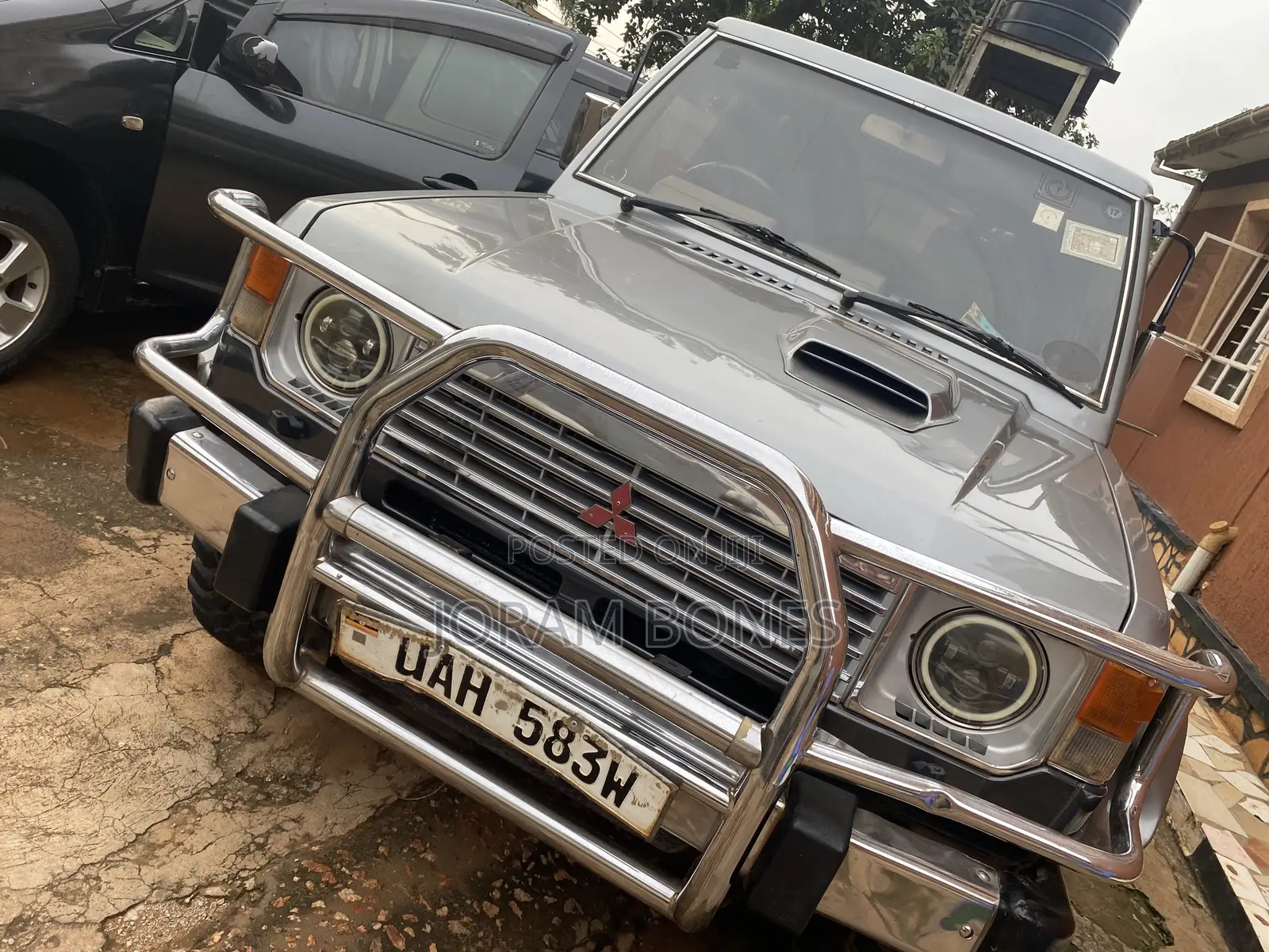 Mitsubishi Pajero 1990 Gray