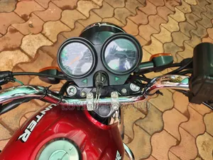 Hero Hunter 100 2018 Red