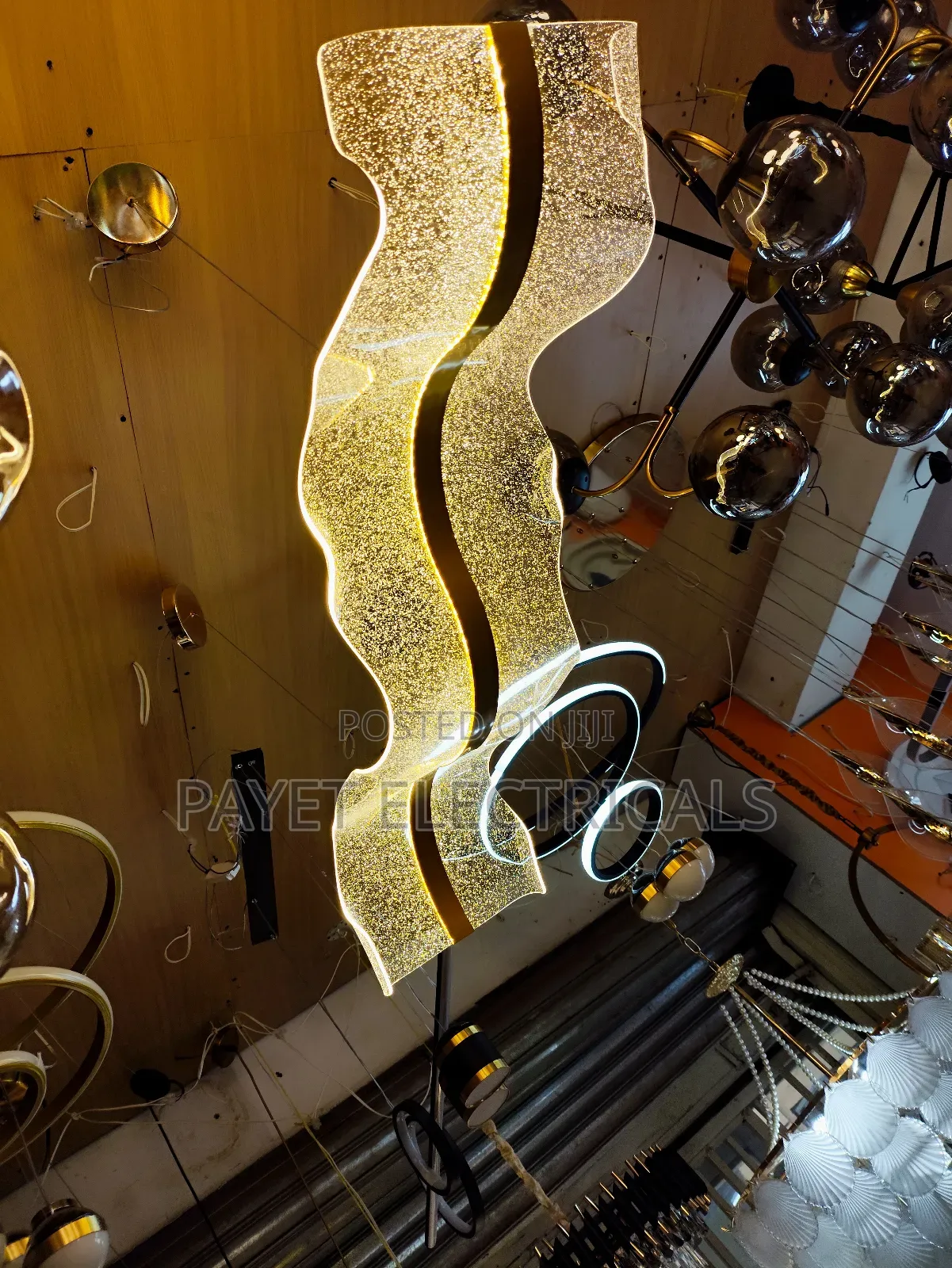 Myla Cool Hotel /Restaurant Chandelier