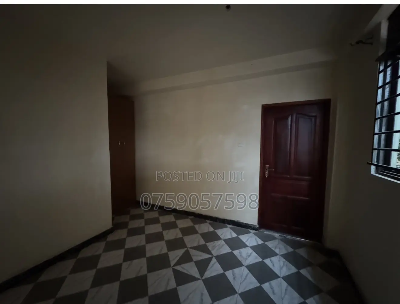 10bdrm Block of Flats in Ndejje - Kanyanya, Ssabagabo-Makindye for sale