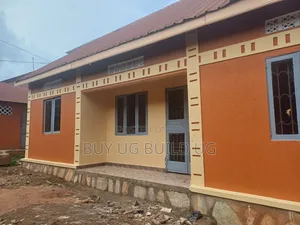 3bdrm Bungalow in Namasuba Town, Central Division for sale