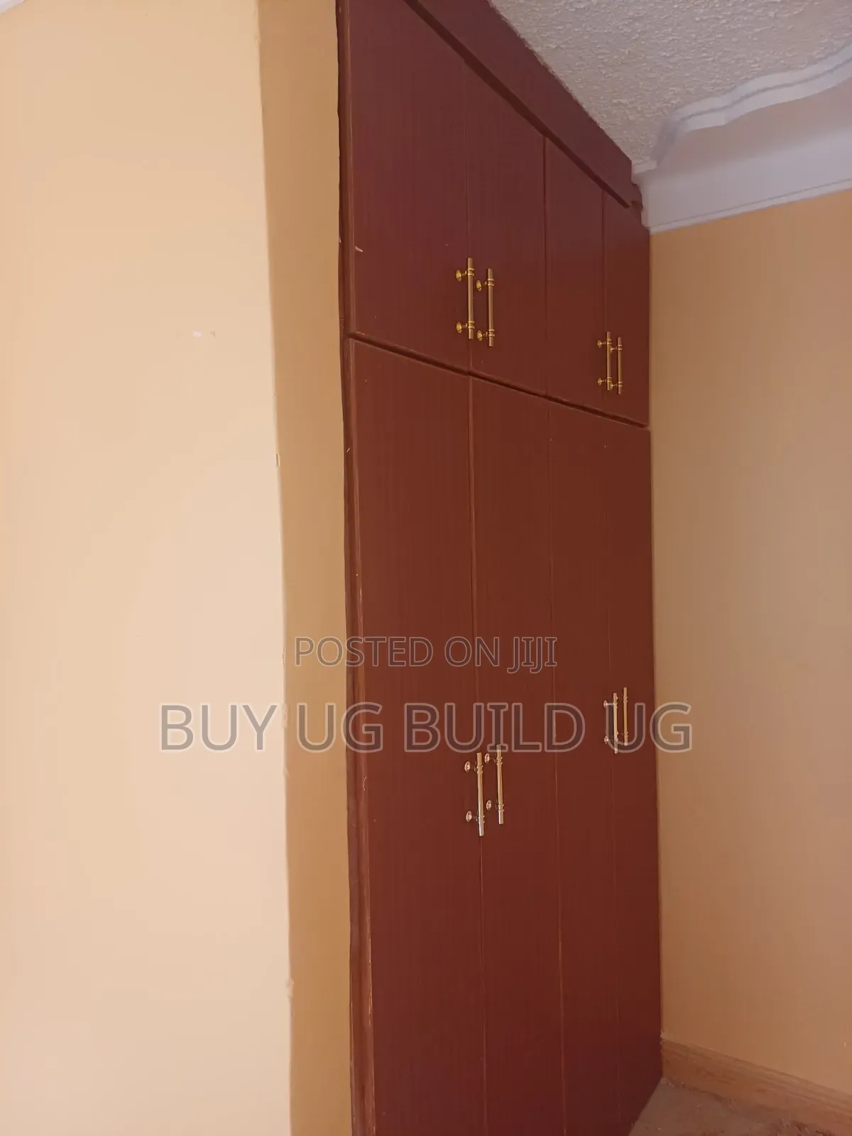 3bdrm Bungalow in Namasuba Town, Central Division for sale