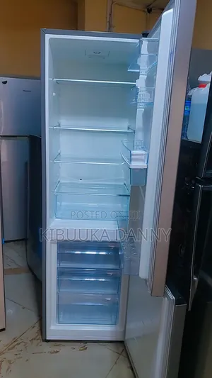 Hisence 341litres Desfrost Fridge Double Door