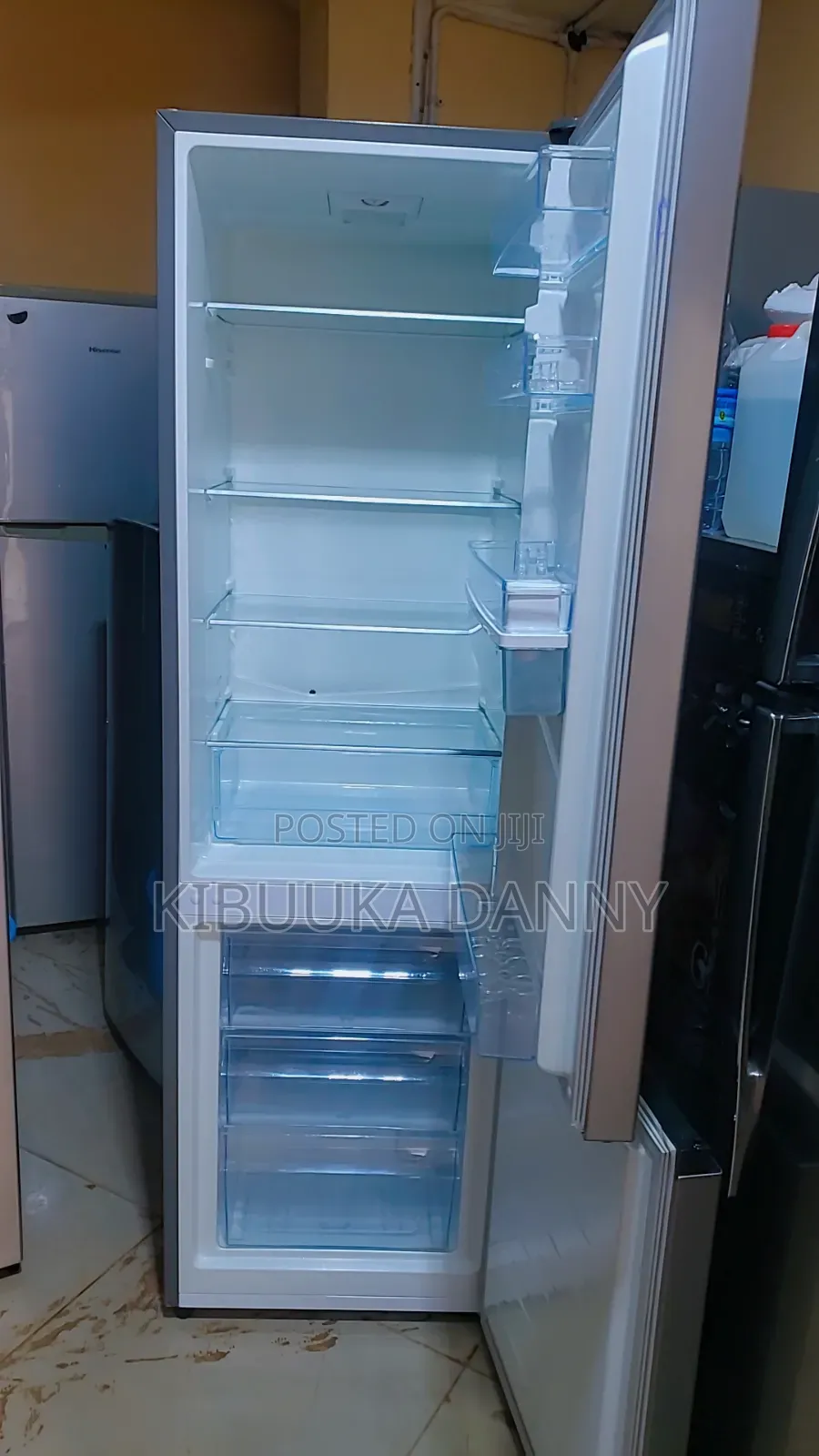 Hisence 341litres Desfrost Fridge Double Door