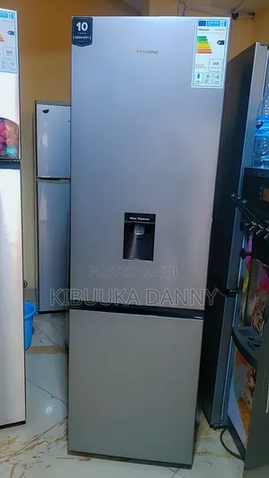 Hisence 341litres Desfrost Fridge Double Door