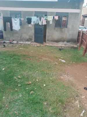 1bdrm House in Zana Entebbe Road, Central Division for rent