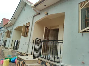 1bdrm Bungalow in Zana Entebbe Road, Central Division for rent