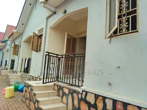 1bdrm Bungalow in Zana Entebbe Road, Central Division for rent