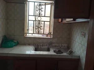 1bdrm Bungalow in Zana Entebbe Road, Central Division for rent