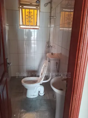 1bdrm Bungalow in Zana Entebbe Road, Central Division for rent