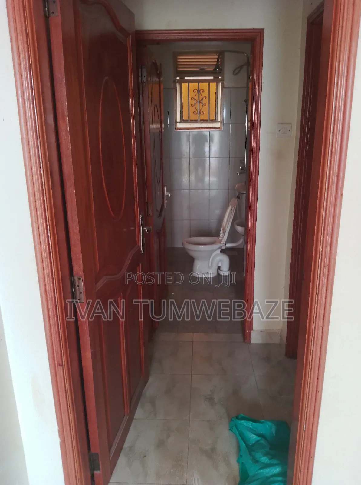 1bdrm Bungalow in Zana Entebbe Road, Central Division for rent