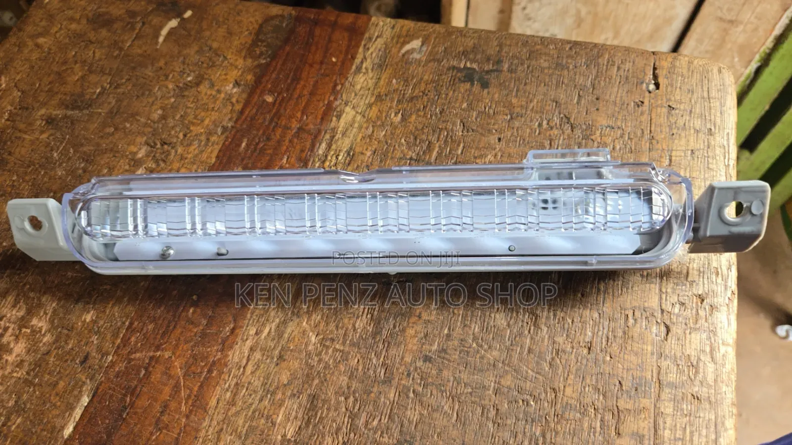 Mitsubishi L200 2015 Rear Boot Reflector