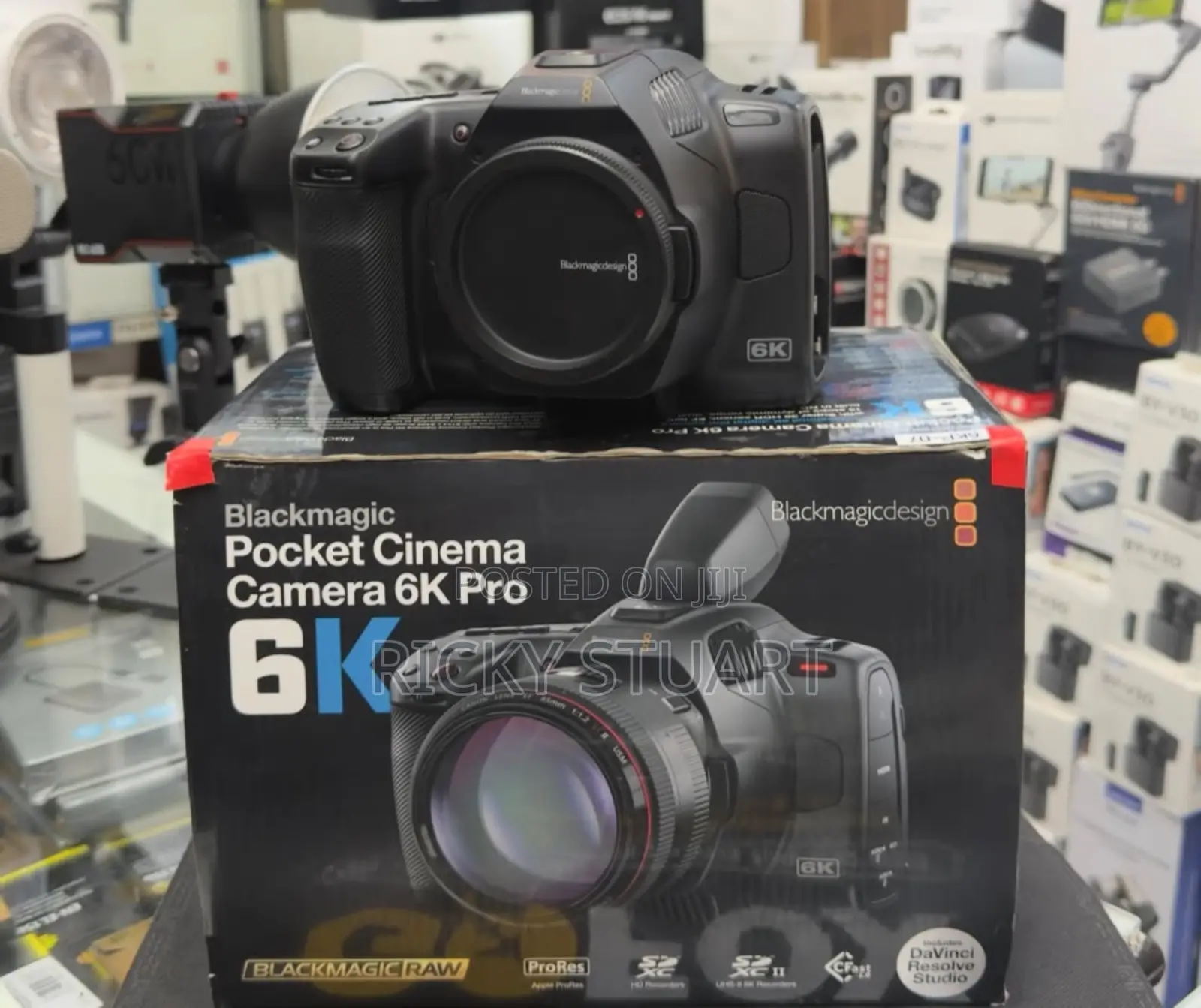 Blackmagic Design Pocket Cinema Camera Pro