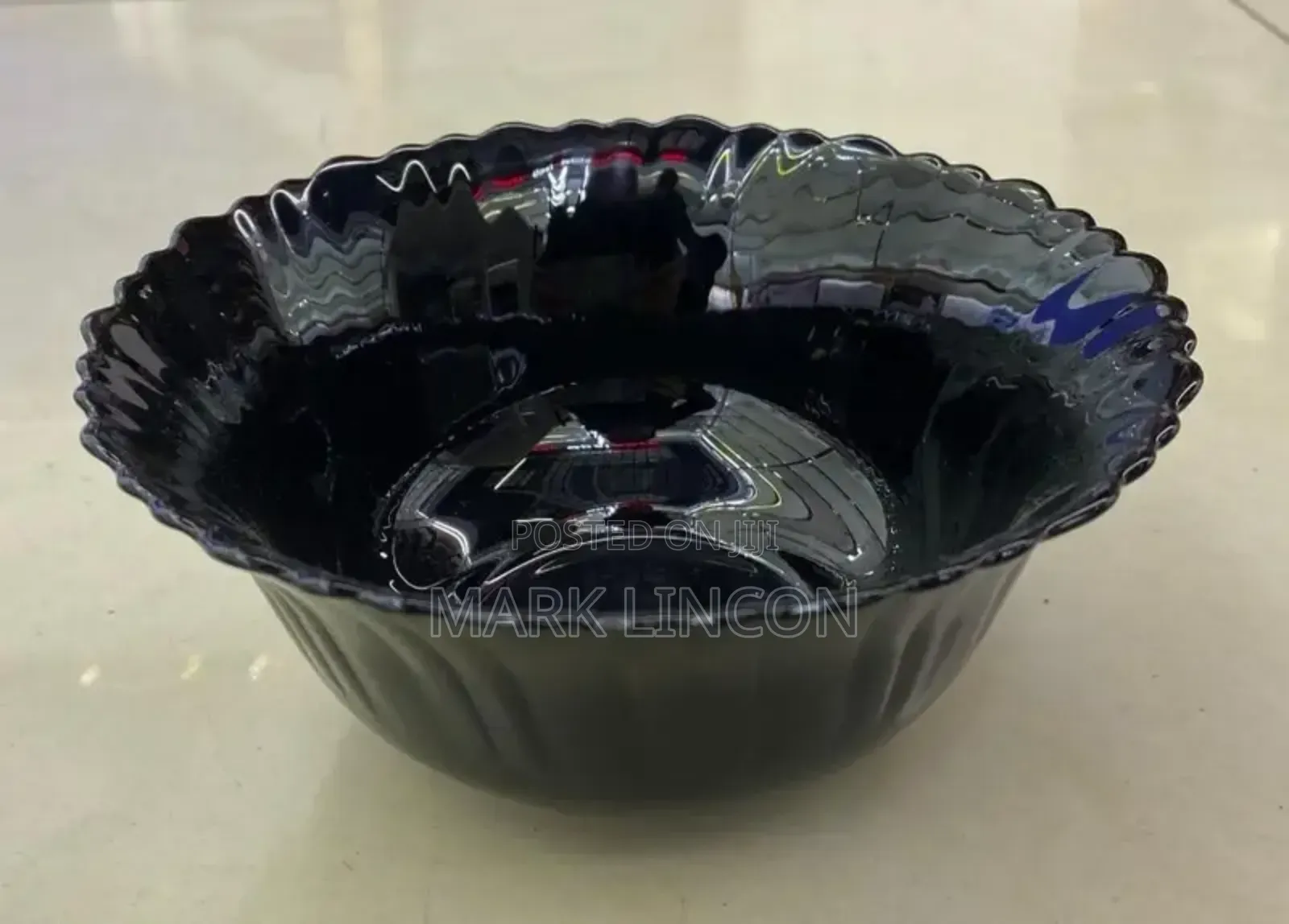 Luxury Black Glass Serving Bowl