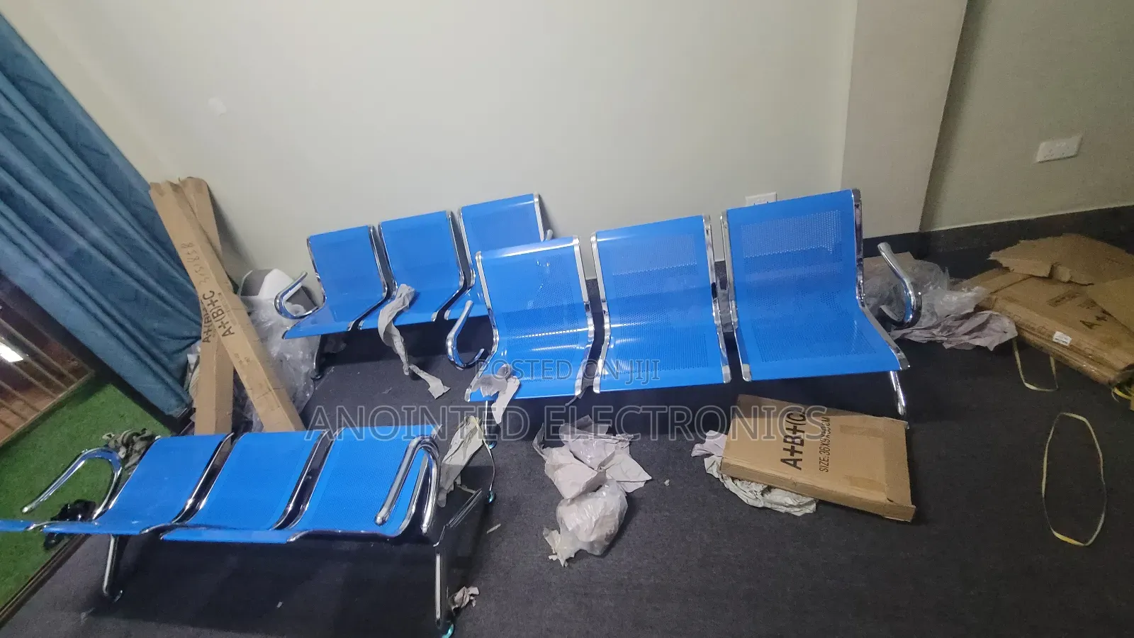 Waiting Chairs 3seaters Blue