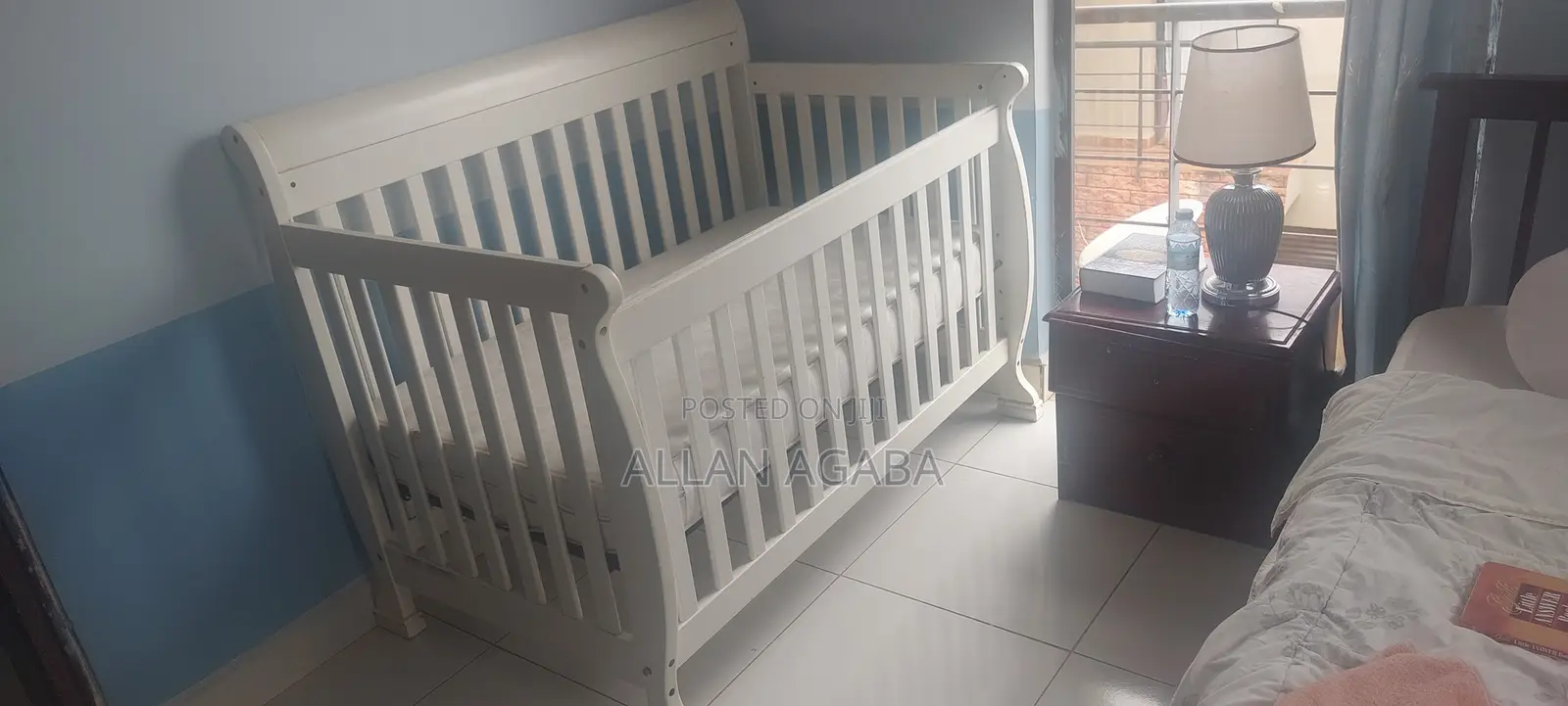 Davinci 4-in Convertible Baby Crib