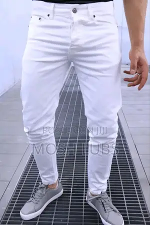 Zara Original Men Plain White Jeans