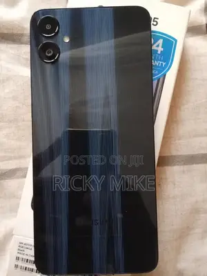 New Samsung Galaxy A05 64 GB Black