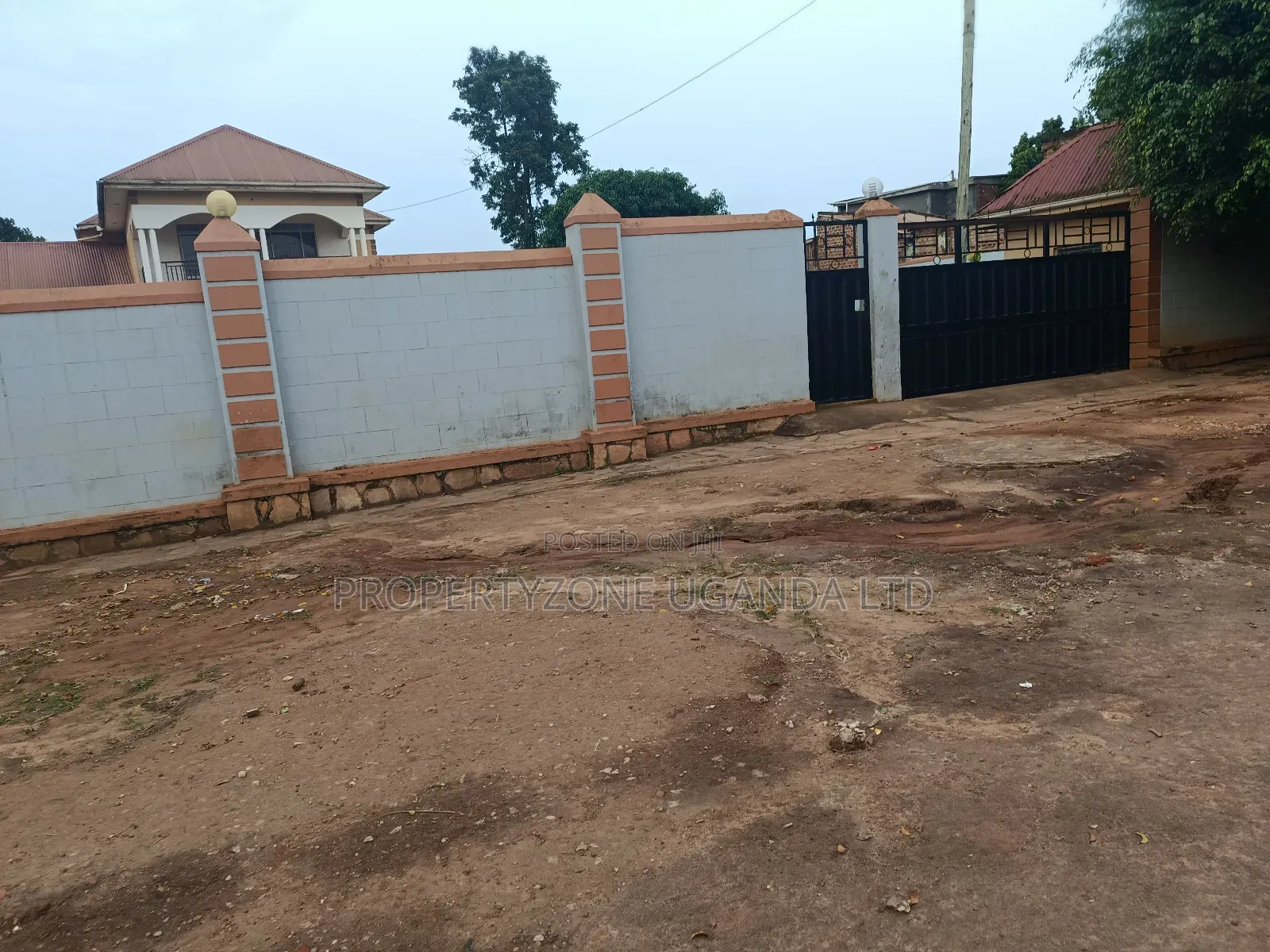 1 Acre, With A Storied House Good For Commercial Projects, Bombo Rd