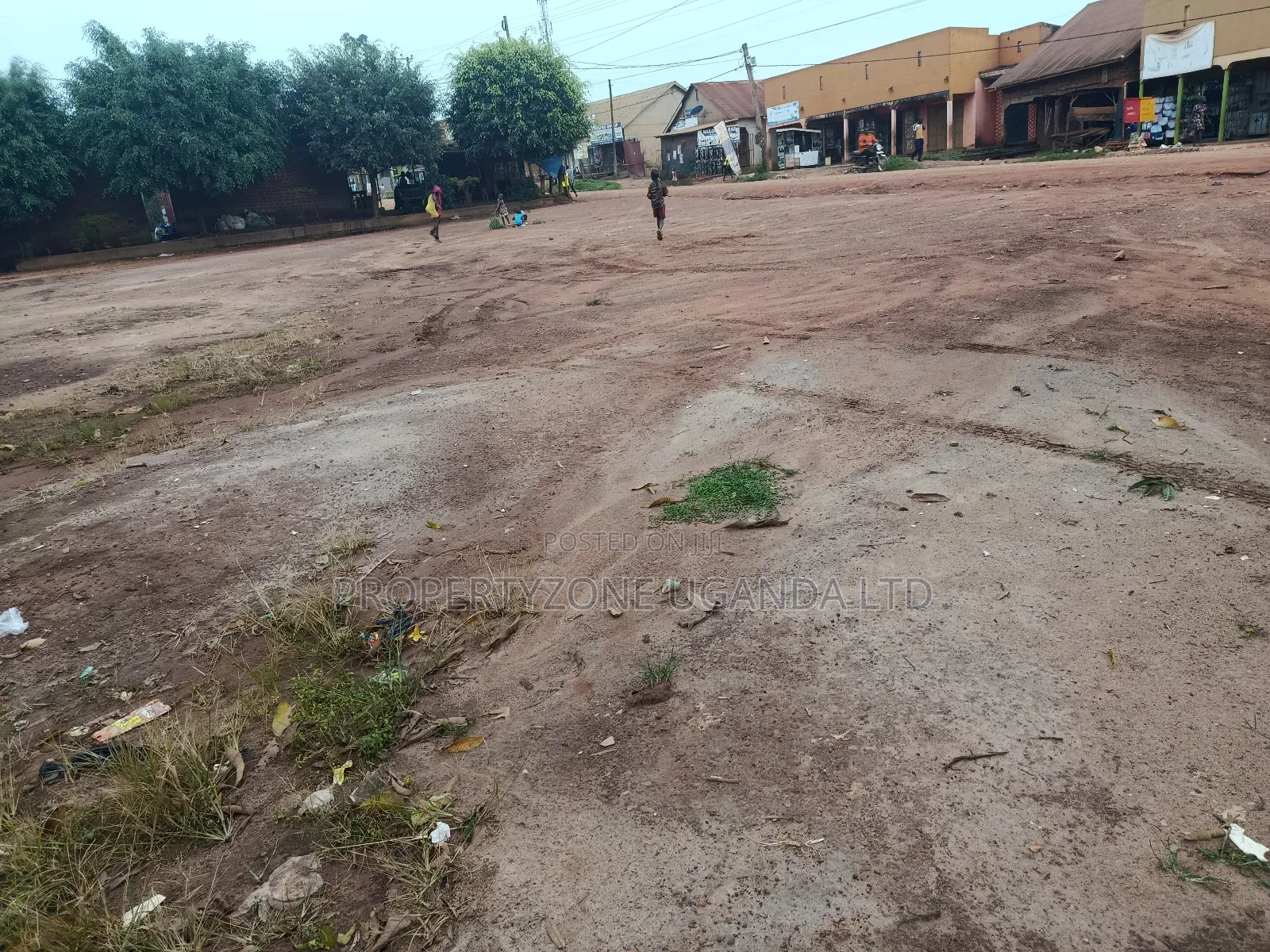 1 Acre, With A Storied House Good For Commercial Projects, Bombo Rd