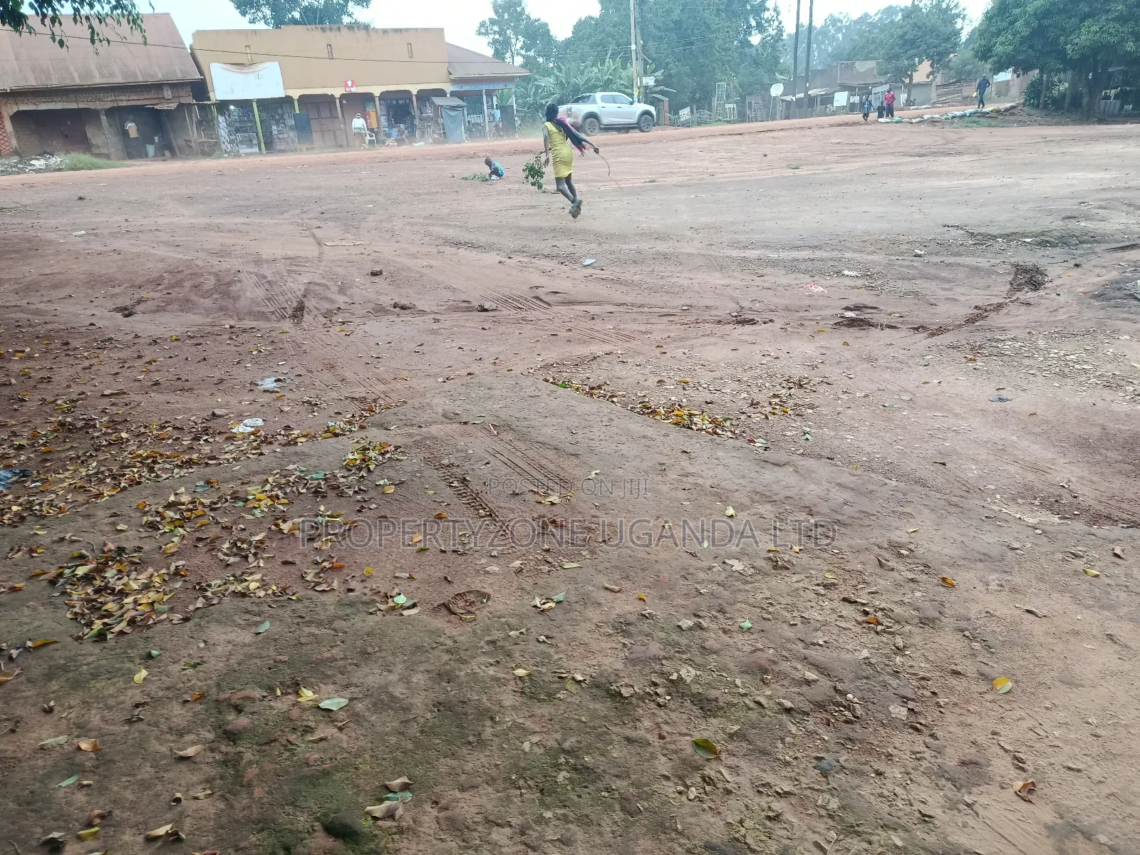 1 Acre, With A Storied House Good For Commercial Projects, Bombo Rd