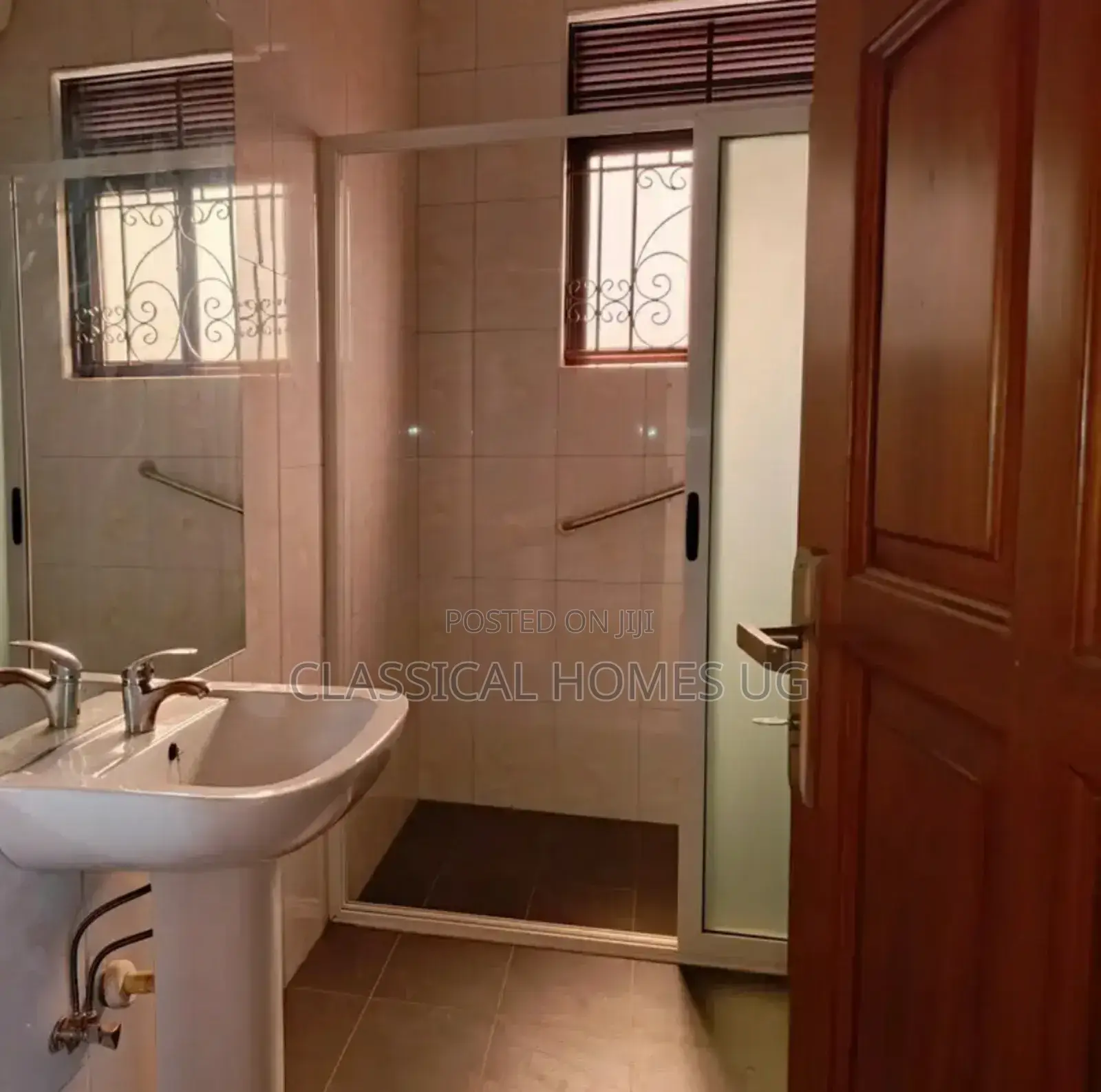 2bdrm Apartment in Muyenga, Central Division for rent