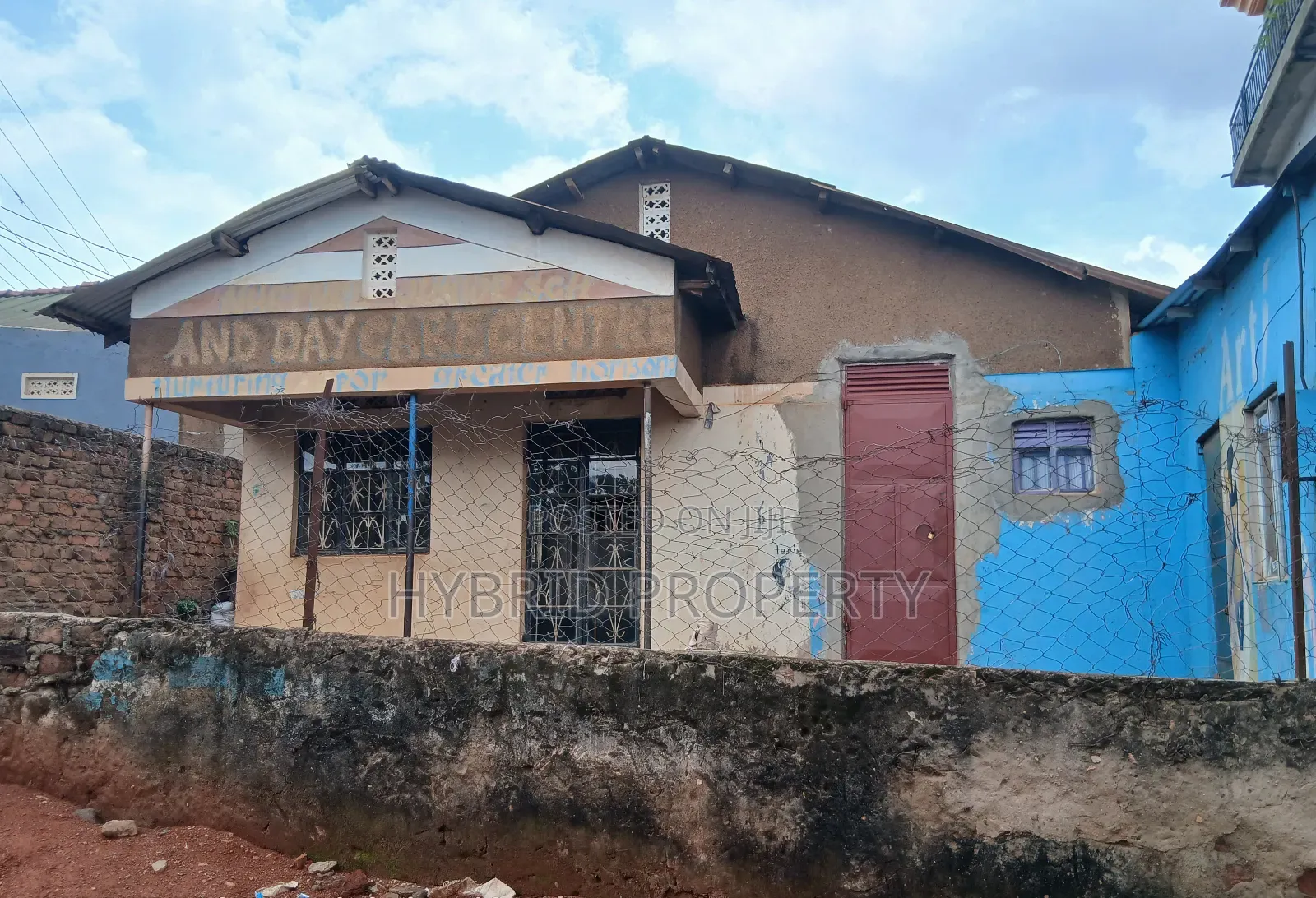 Commercial Plot for Sale in Kasubi Town Along Hoima Road.