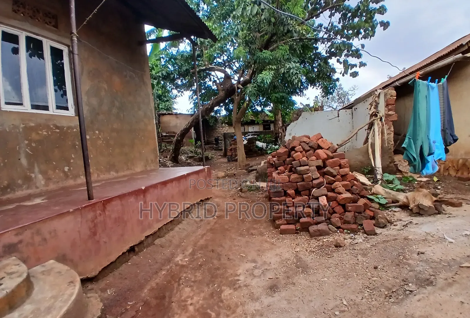 Commercial Plot for Sale at Namungoona Along Hoima Road.