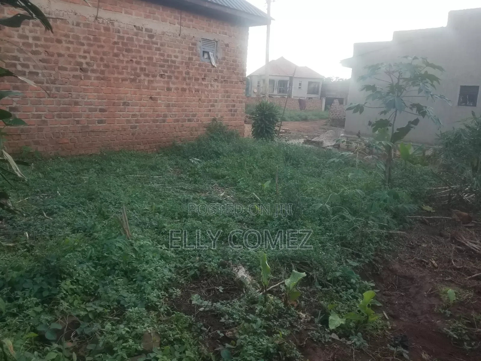 20 by 30 Land for Sale in Kitagobwa