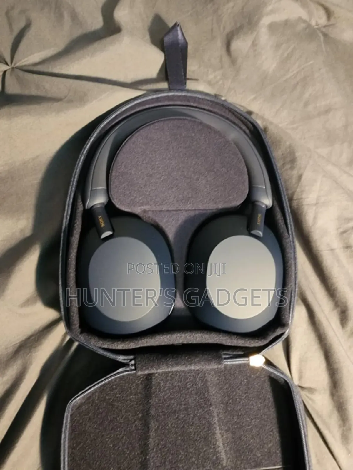 Sony Wh-1000mx5 Bluetooth Rechargeable Wireless /Wired Headphones 30hr