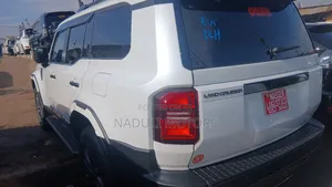 Toyota Land Cruiser 2024 White