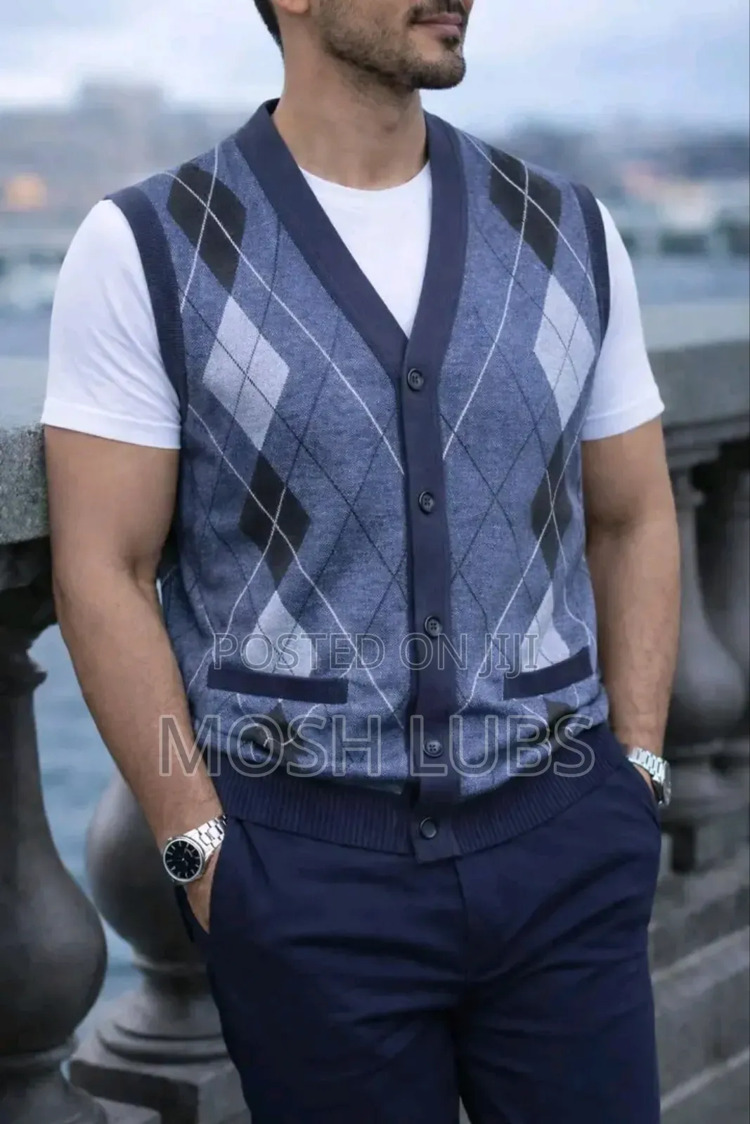 V-Neck Sleeveless Sweaters