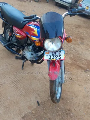 Bajaj CT 125X 2023 Red