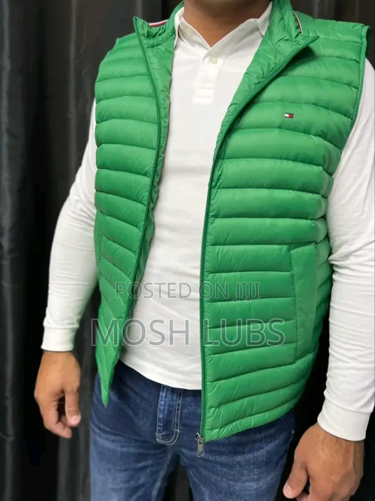 Sleeveless Jackets With Hoodies
