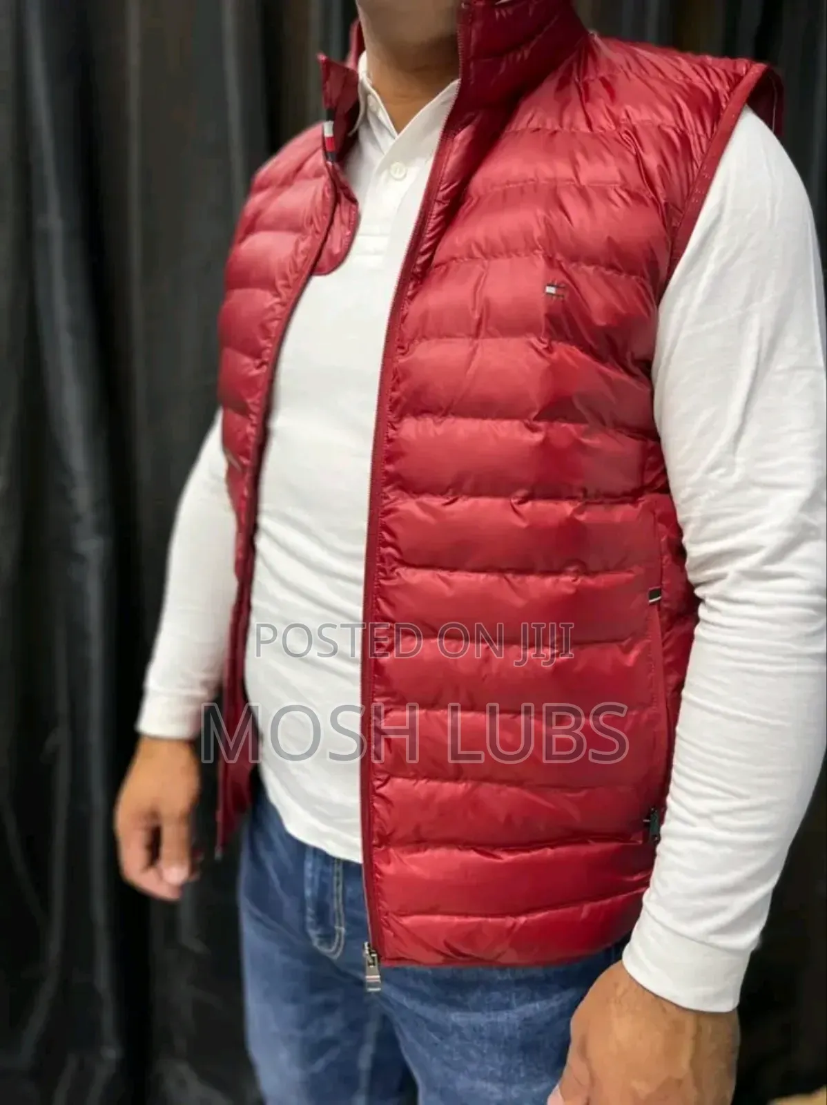 Sleeveless Jackets With Hoodies